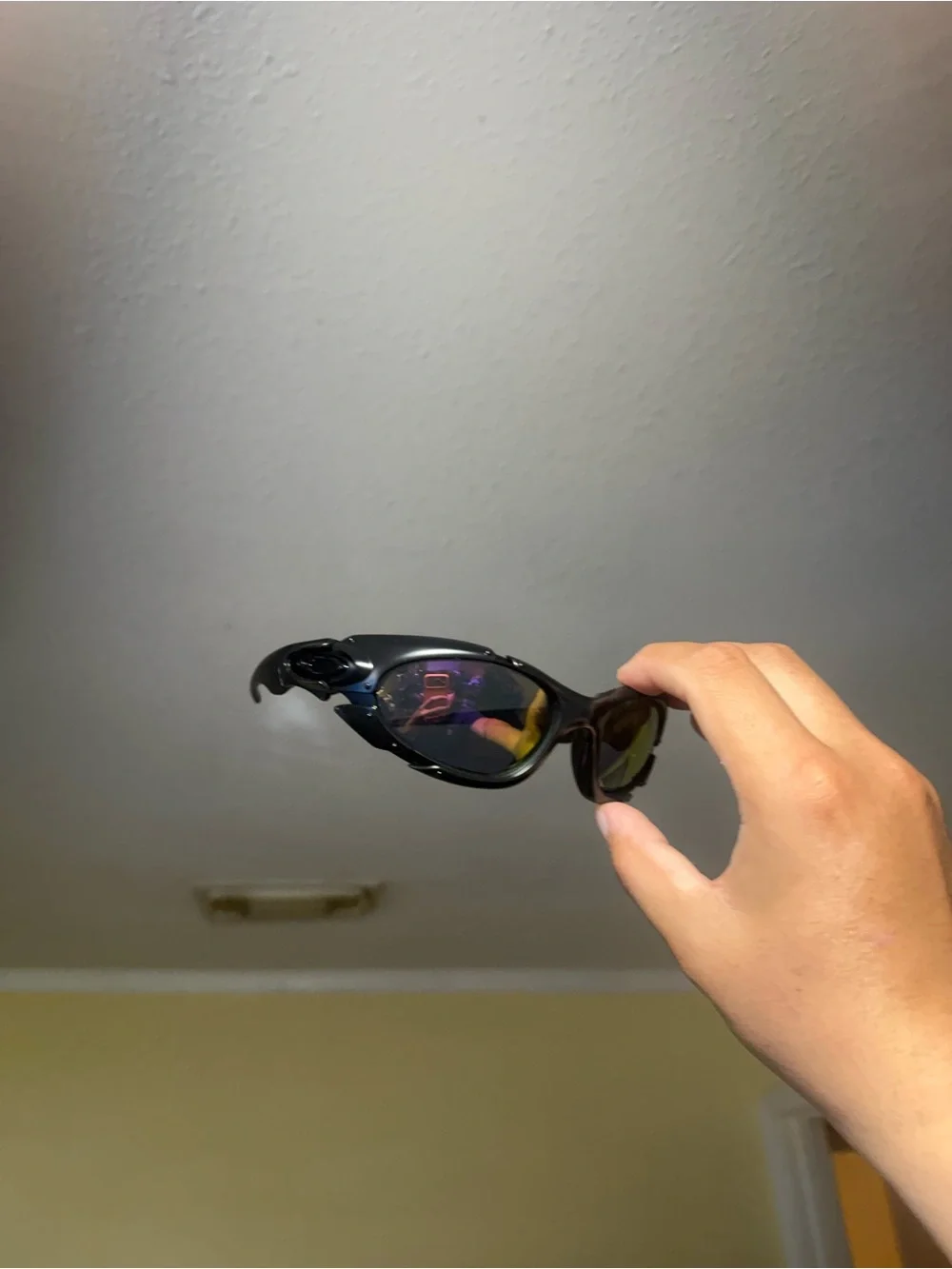 Oakley Black Iridium Lens Sports Sunglasses